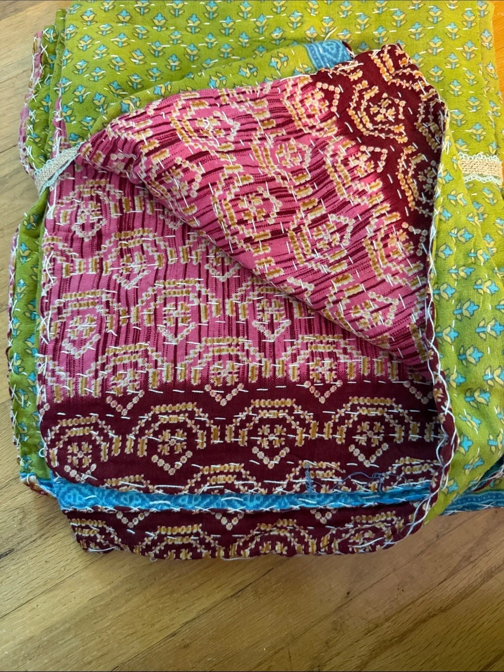 Hand sewn Kantha BOHO Green and burgundy Floral Cotton Throw 55x85 twin